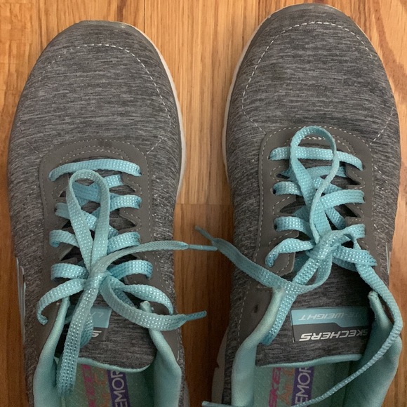 $30 - Skechers GoFit Women 7 Memory Foam Athletic Comfort Shoes SN 12753 - Picture 6 of 10